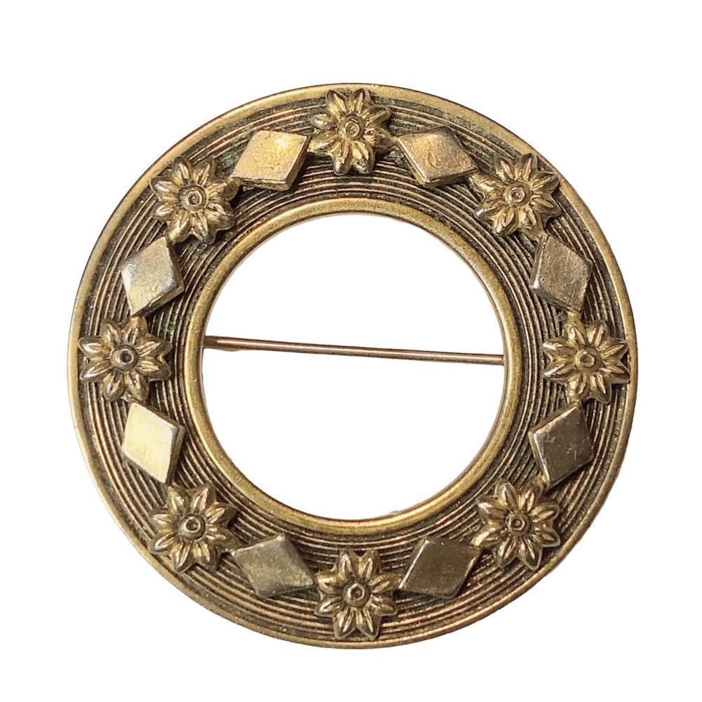Golden Floral Circle Vintage FREIRICH Pin Brooch